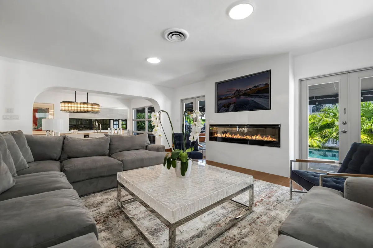 7T6A8211-MLS at 325 Coconut Isle Drive, Fort Lauderdale