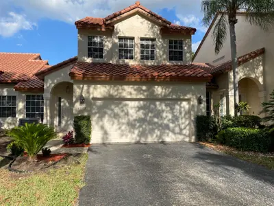 23395 Water Circle, Boca Raton – Townhouse for rent