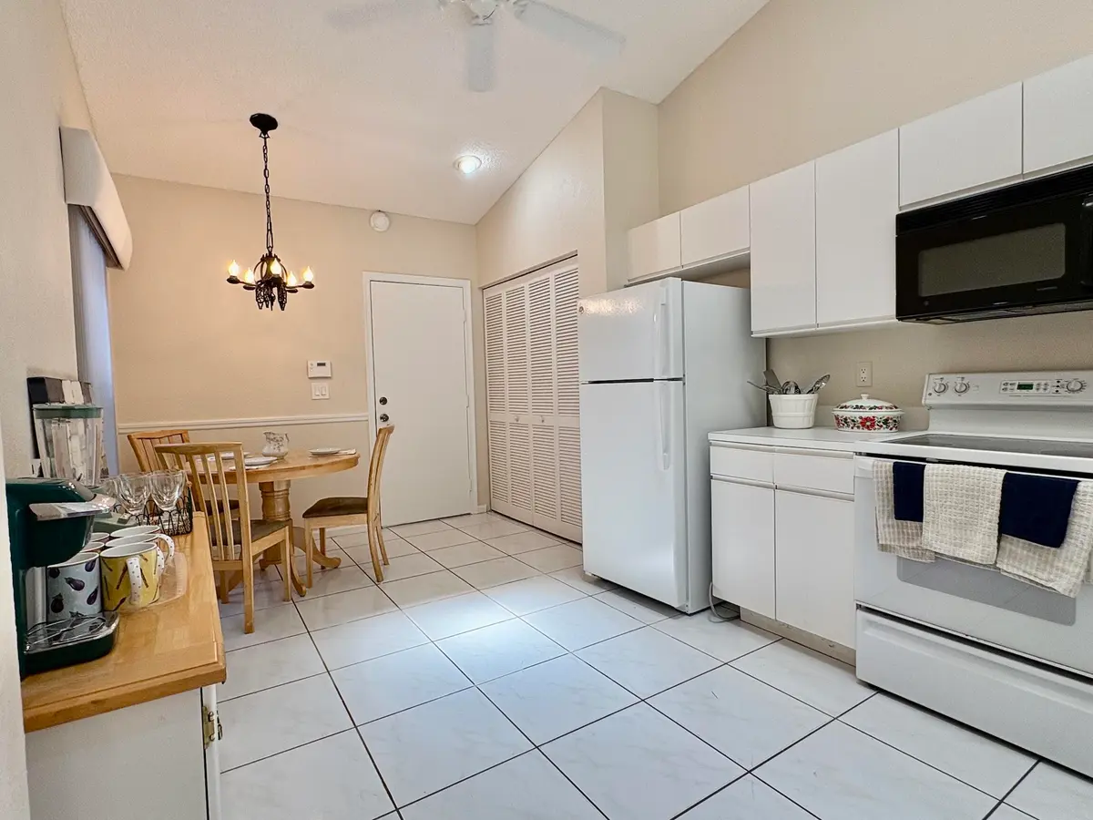7702 MAJESTIC PALM Drive, Boynton Beach, FL – photo 7
