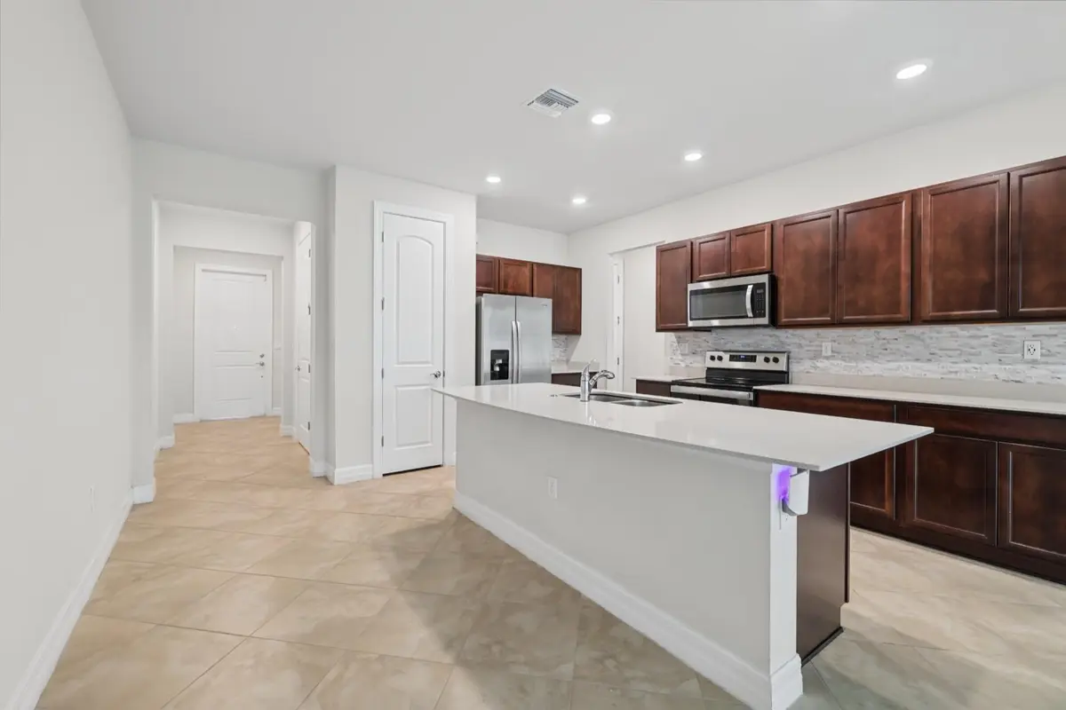 4488 E Appleton Cir -6 at 4488 Appleton Circle, Oakland Park