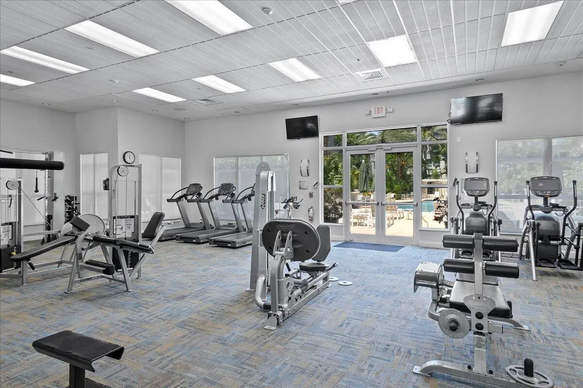 29-EKP9288 at 600 S Dixie Highway 656, West Palm Beach