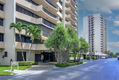 4200 N Ocean Drive 2-605, Singer Island – Condominium for rent