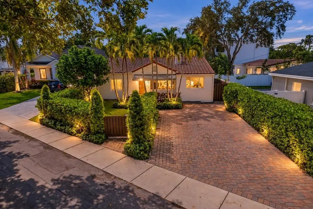 1w_1024px at 712 PONCE DE LEON Drive, Fort Lauderdale