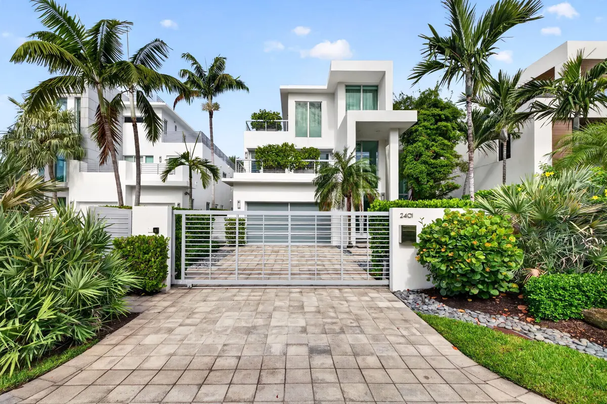 Photo 2 at 2401 N ATLANTIC Boulevard, Fort Lauderdale