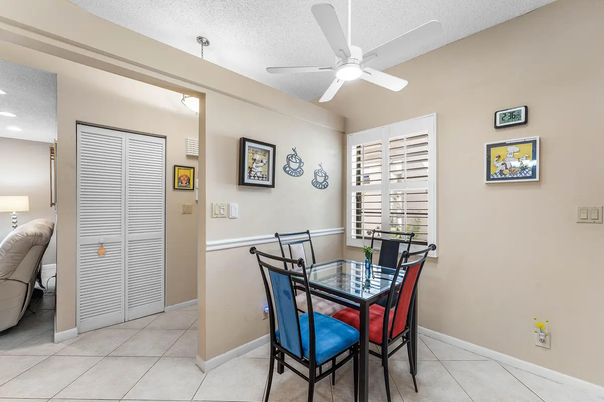 Eat in Kitchen at 6375 KINGS GATE Circle, Delray Beach