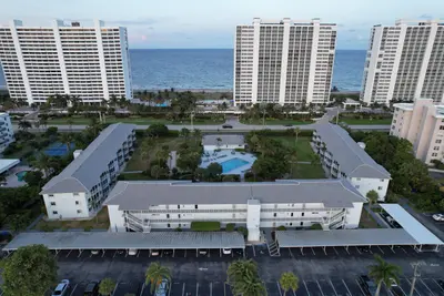 2730 Banyan Road b-1, Boca Raton – Condominium for rent