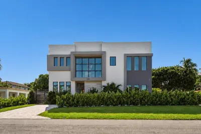 399 NE Spanish Court, Boca Raton – Single Family Residence for sale