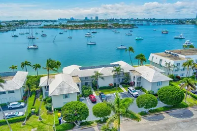 1071 SUGAR SANDS Boulevard 8, Singer Island – Condominium for sale