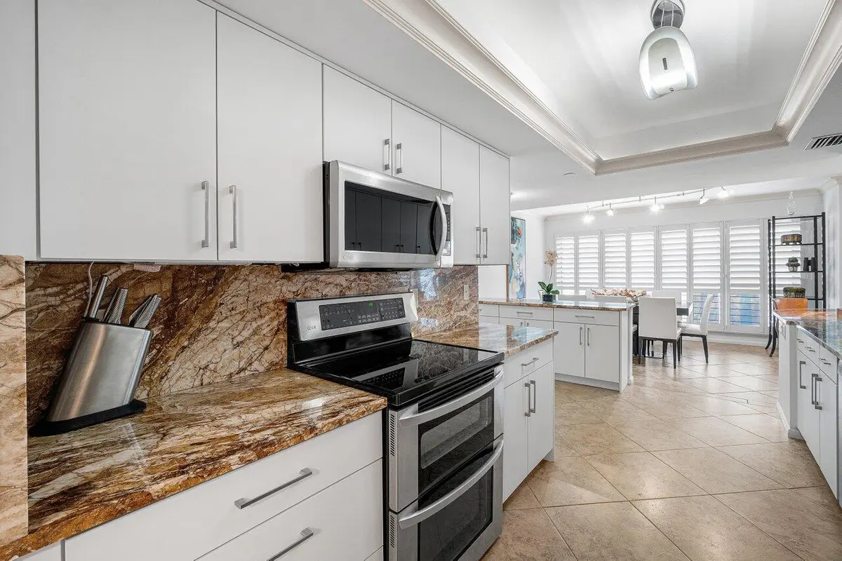 KITCHEN at 4001 N Ocean Boulevard 306, Boca Raton