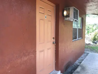 827 NW 10TH Terrace, Fort Lauderdale – Apartment for rent