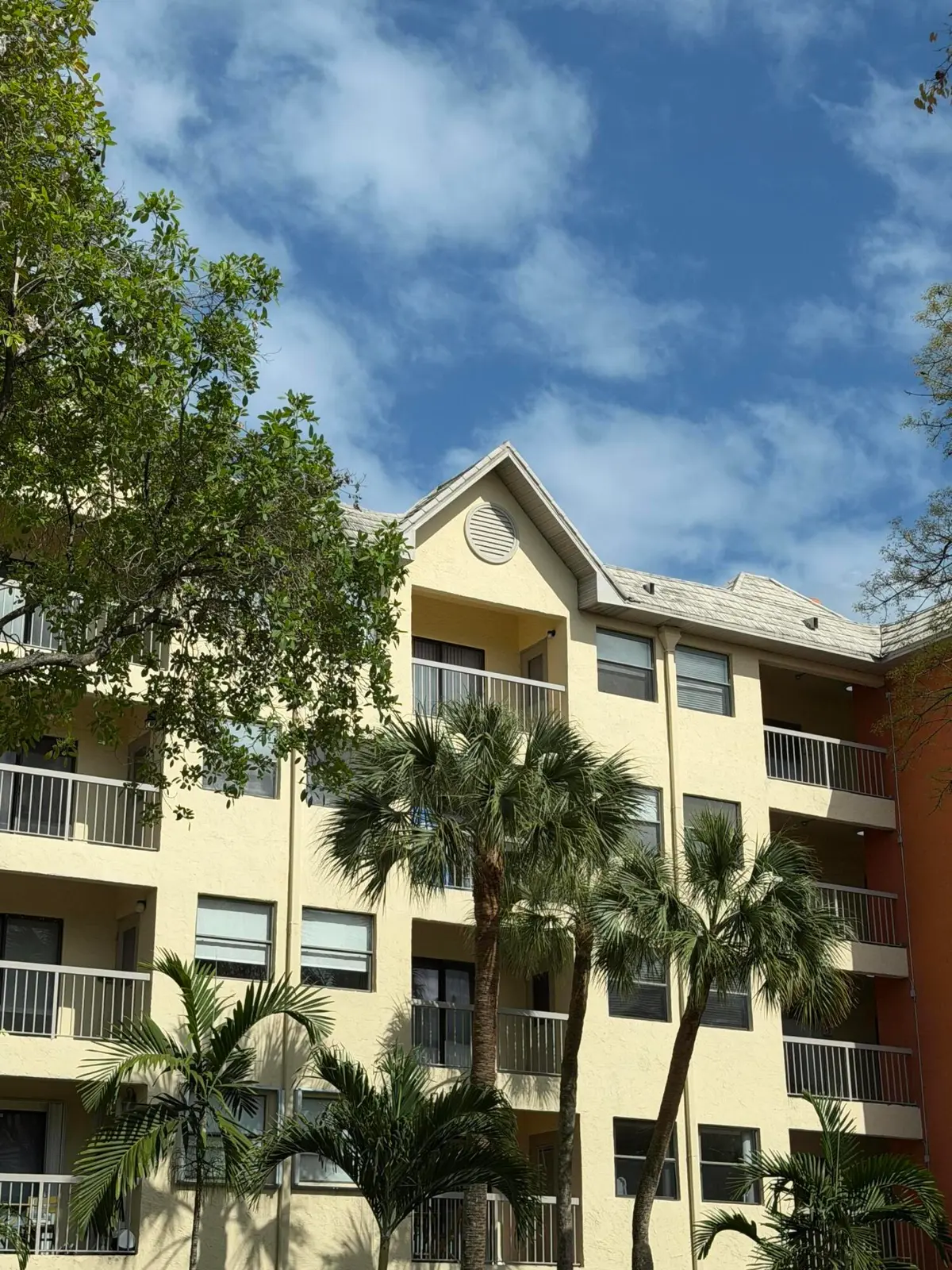 8343 Building 5 at 8343 LAKE Drive 207, Doral