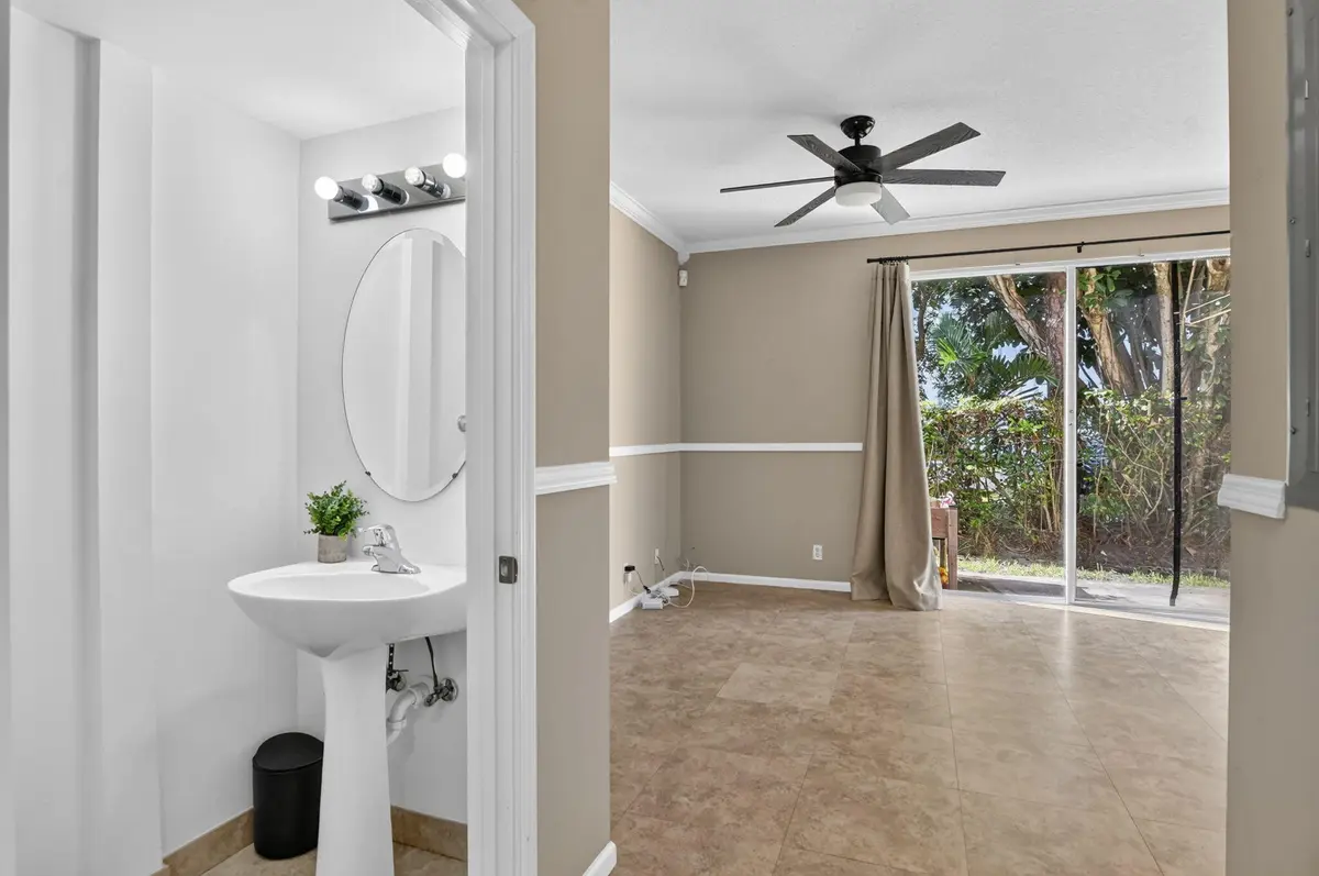 8-web-or-mls-DSC_0040 at 2557 Riverside Drive, Coral Springs
