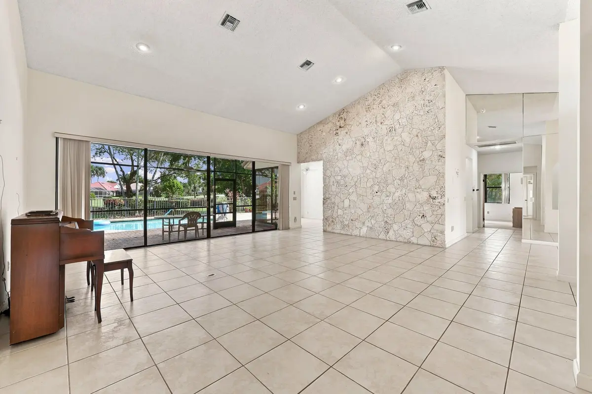 SLHG at 10695 STONEBRIDGE Boulevard, Boca Raton
