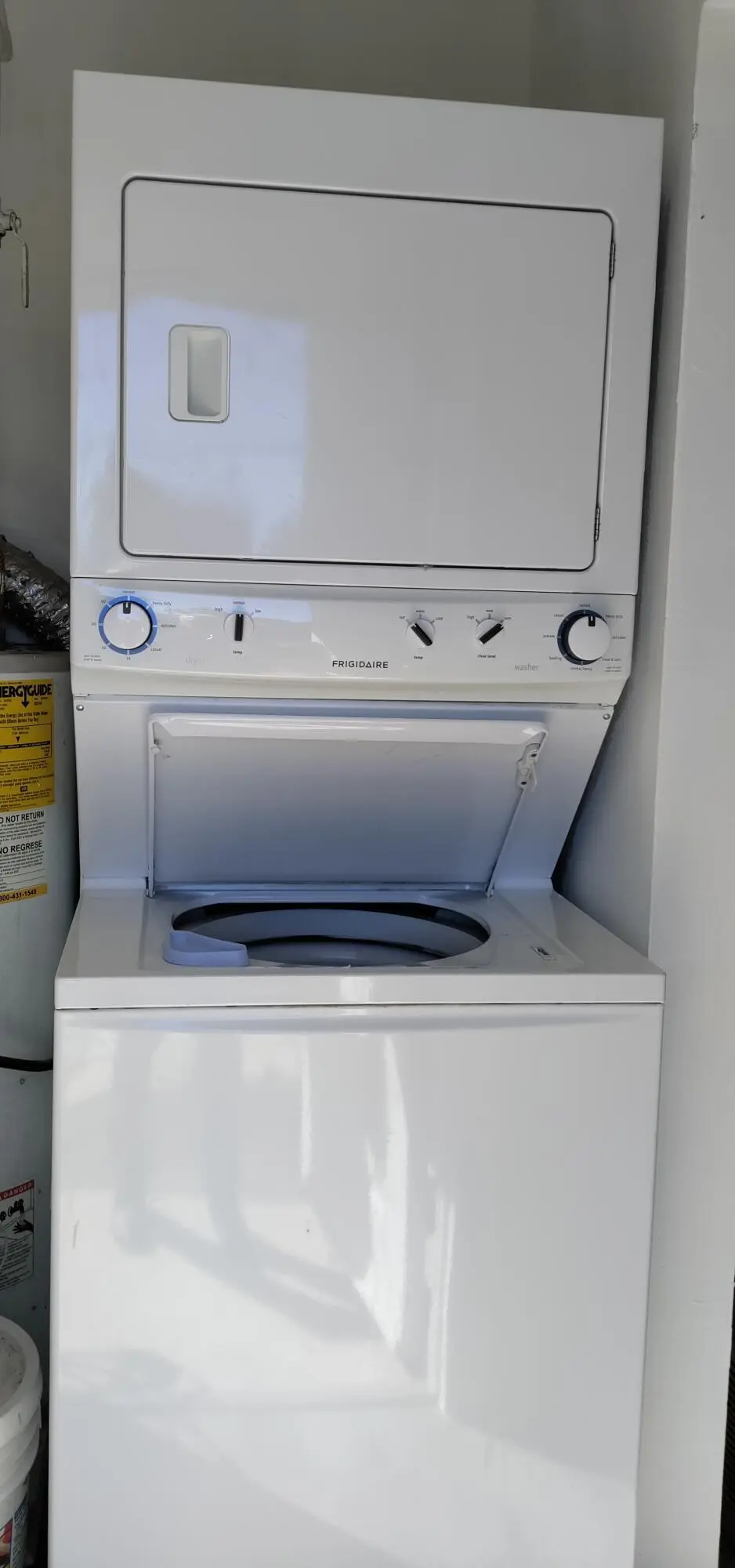 washer/dryer at 2760 N Dixie Highway 2, Boca Raton