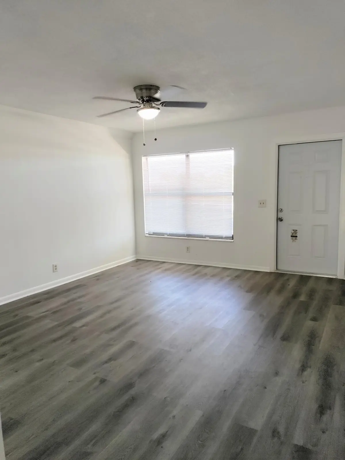 Spacious Living Room at 2760 N Dixie Highway 2, Boca Raton