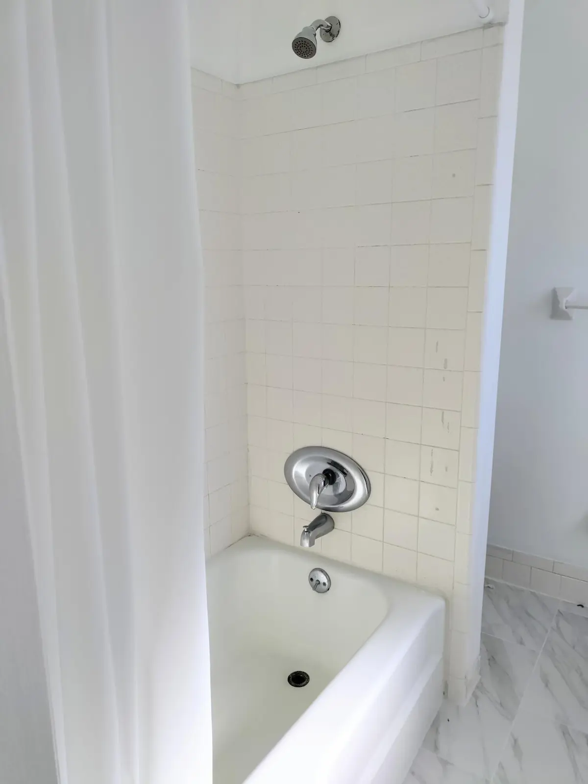 Master bath at 2760 N Dixie Highway 2, Boca Raton