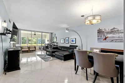 3151 S PALM AIRE Drive 108, Pompano Beach – Condominium for rent