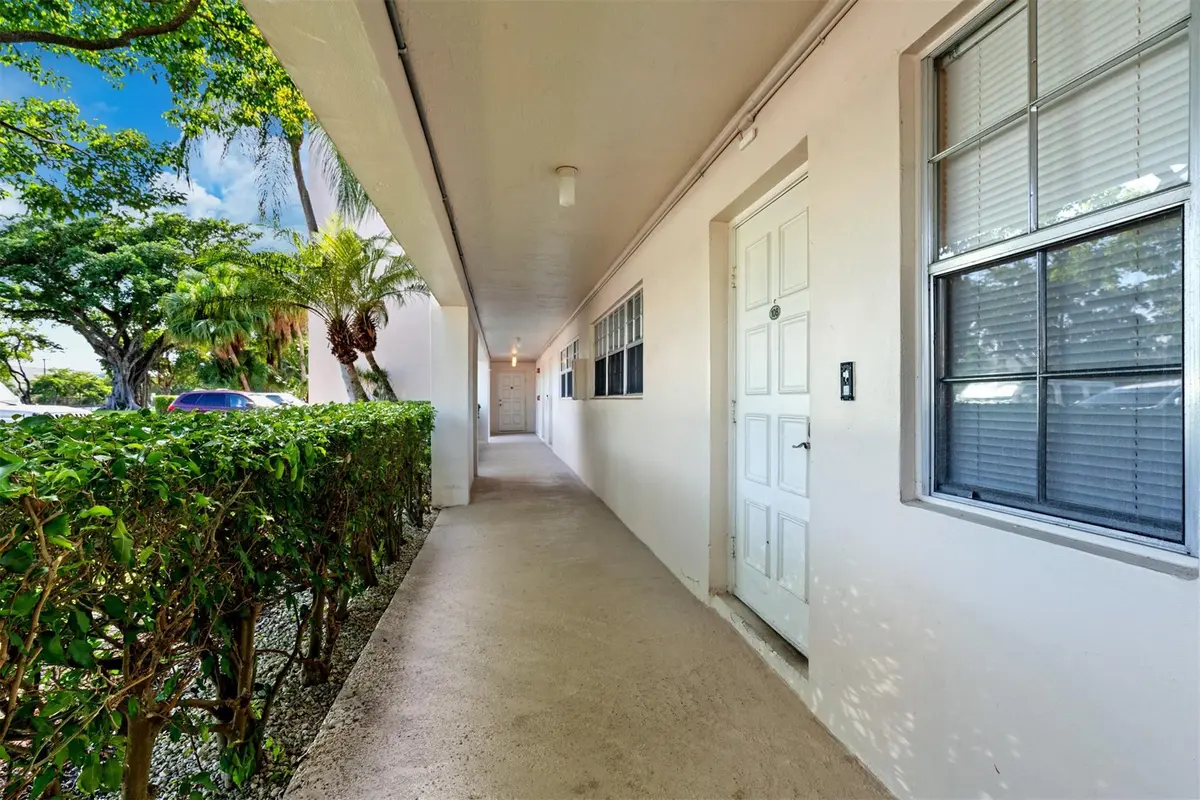 Photo 3 at 3151 S PALM AIRE Drive 108, Pompano Beach