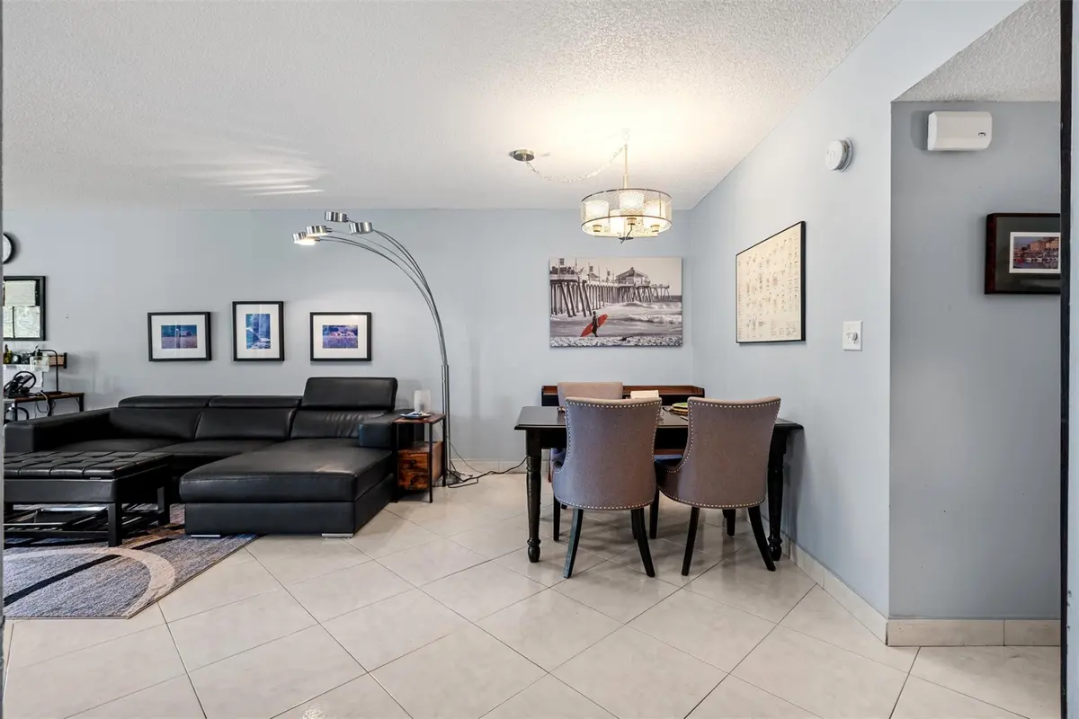 Photo 4 at 3151 S PALM AIRE Drive 108, Pompano Beach