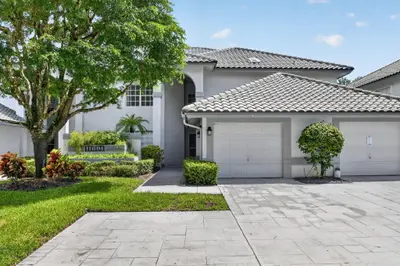 11691 Briarwood Circle, Boynton Beach – Condominium for sale
