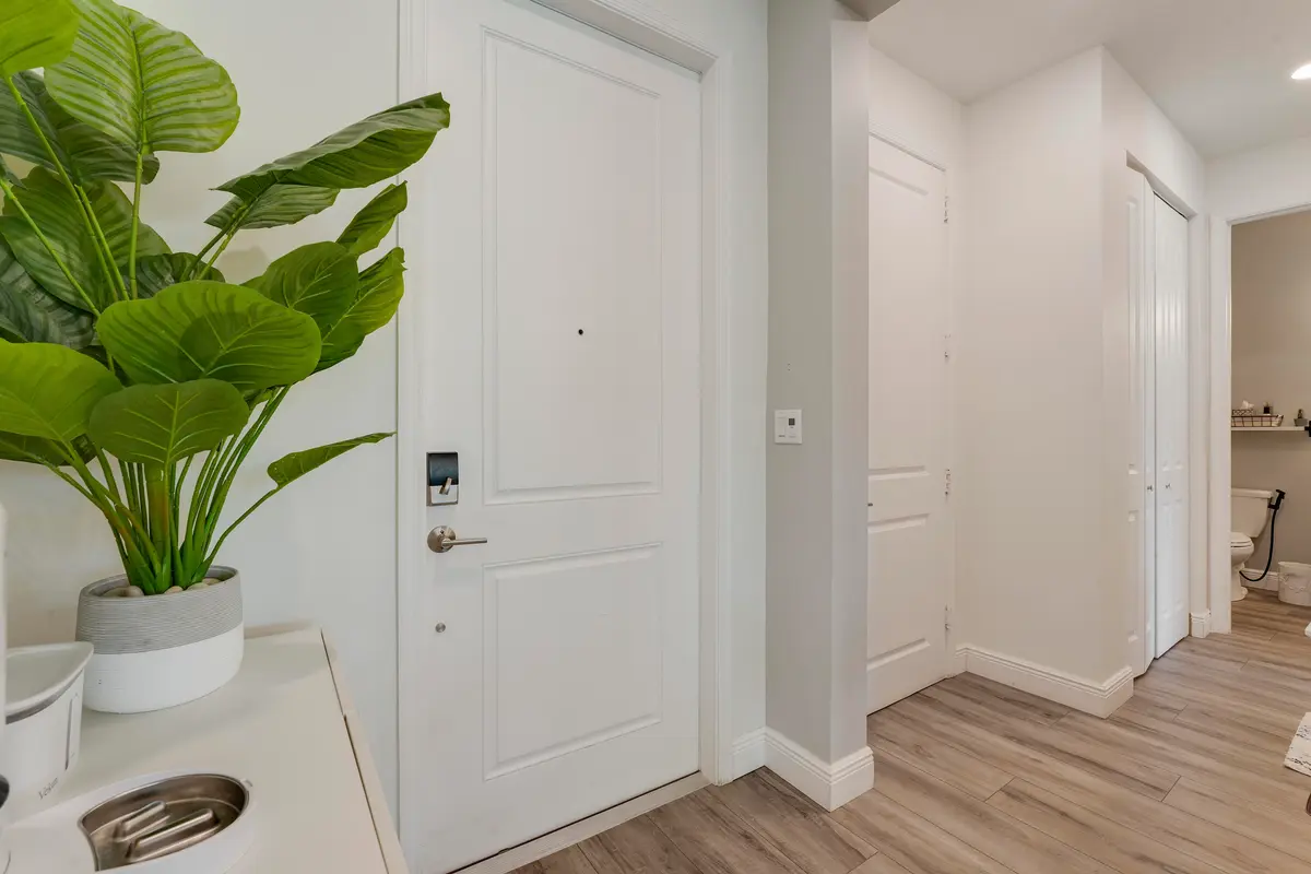 Foyer at 4334 Veleiros Avenue, Deerfield Beach