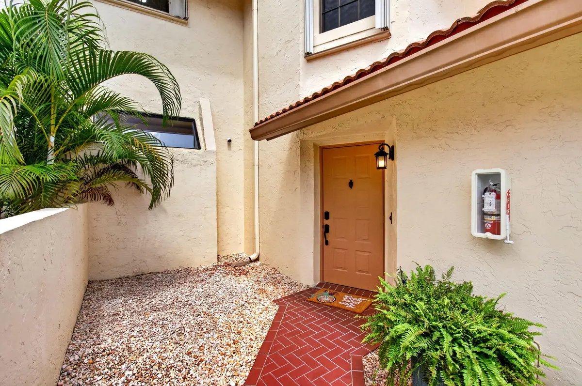 FRONT COURTYARD at 8320 Waterline Drive 202, Boynton Beach