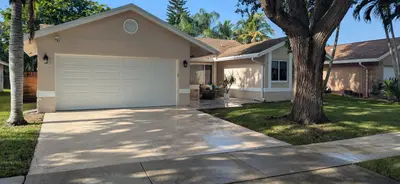 3820 NW 58TH Street, Coconut Creek – Single Family Residence for sale
