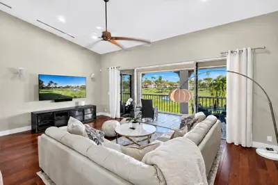 305 Ryder Cup Circle, Palm Beach Gardens – Condominium for sale