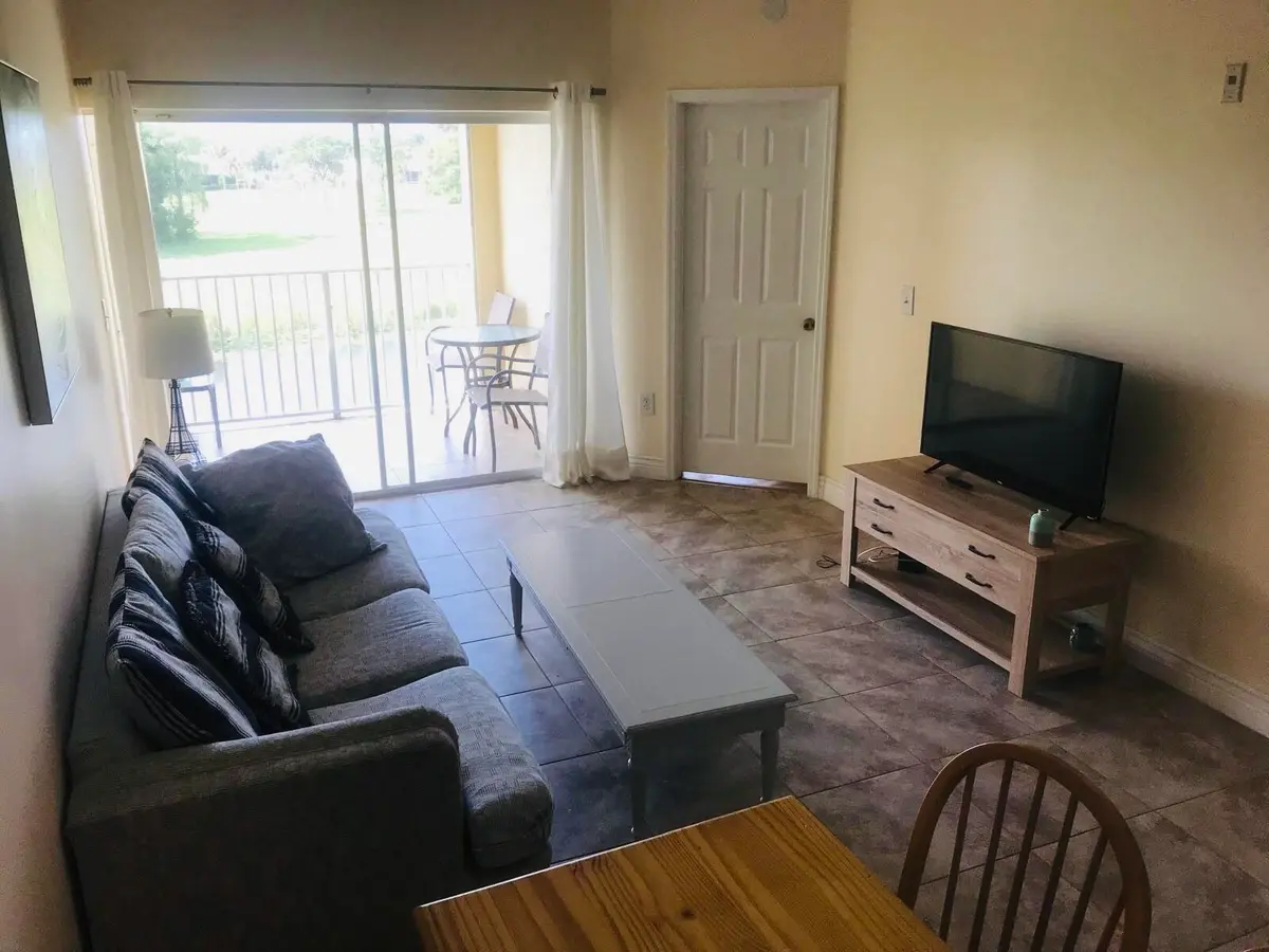 9f0ff542-60ab-45c2-8b94-7cc6e628f361 at 2100 Greenview Shores Boulevard 518, Wellington