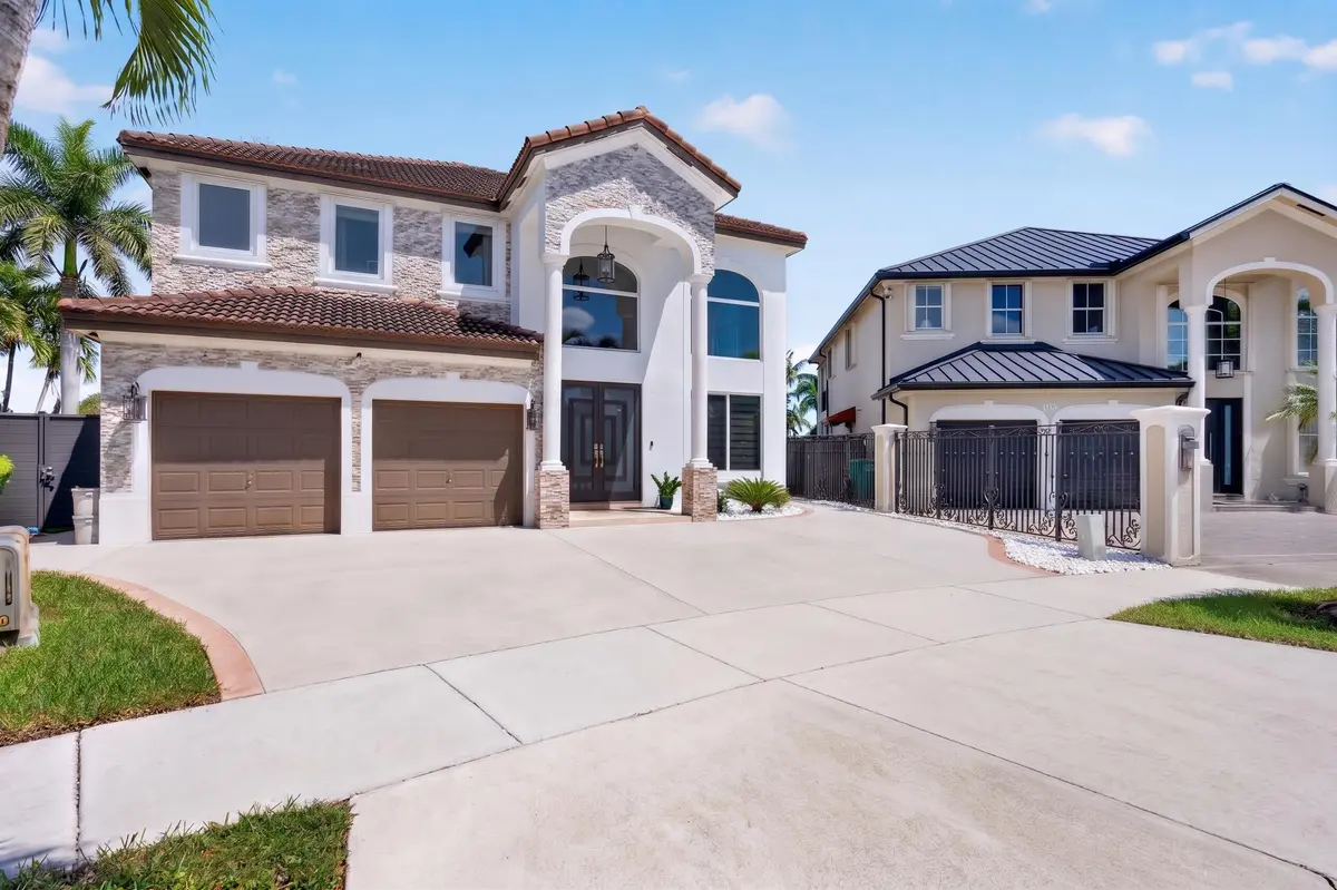 16401 SW 78th Ter Miami, FL, 33193 at 16401 SW 78th Terrace, Miami