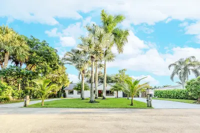 2024 PALMETTO Road, West Palm Beach – Single Family Residence for sale