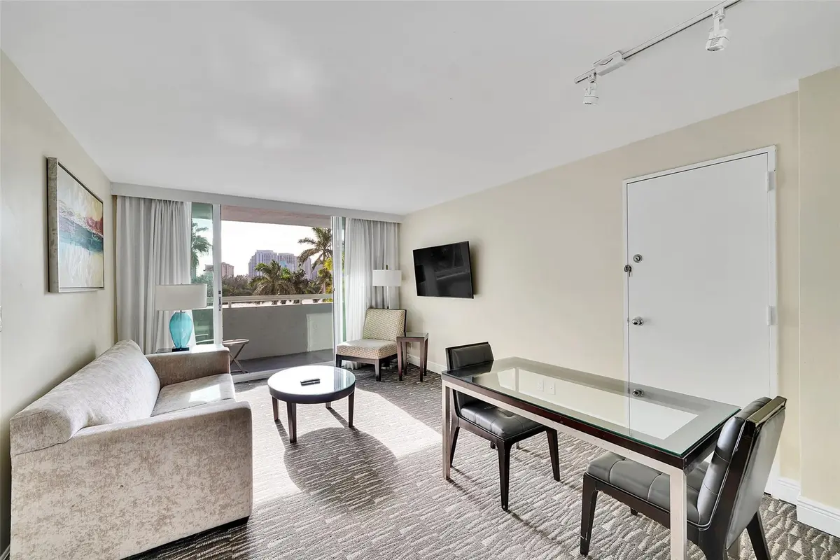 Photo 3 at 2670 E SUNRISE Boulevard 322, Fort Lauderdale