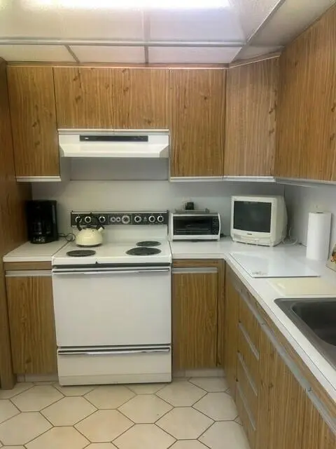 KITCHEN at 2303 Lucaya Lane L-2, Coconut Creek