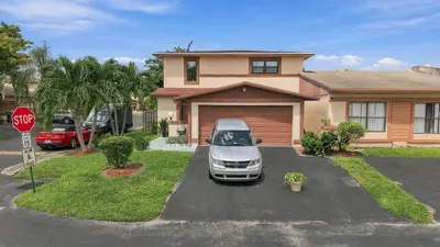 , Sunrise – Townhouse for sale