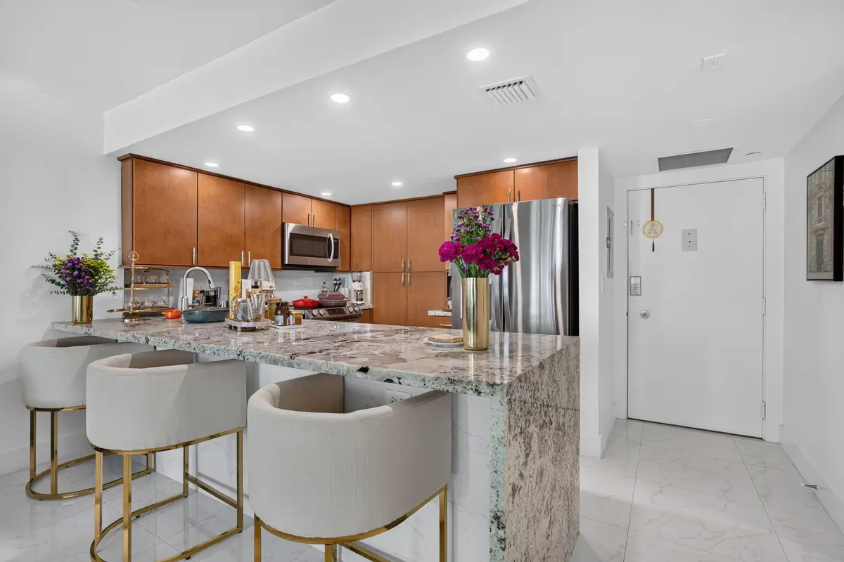 3-web-or-mls-3015-1010 at 3015 N OCEAN Boulevard 8B, Fort Lauderdale