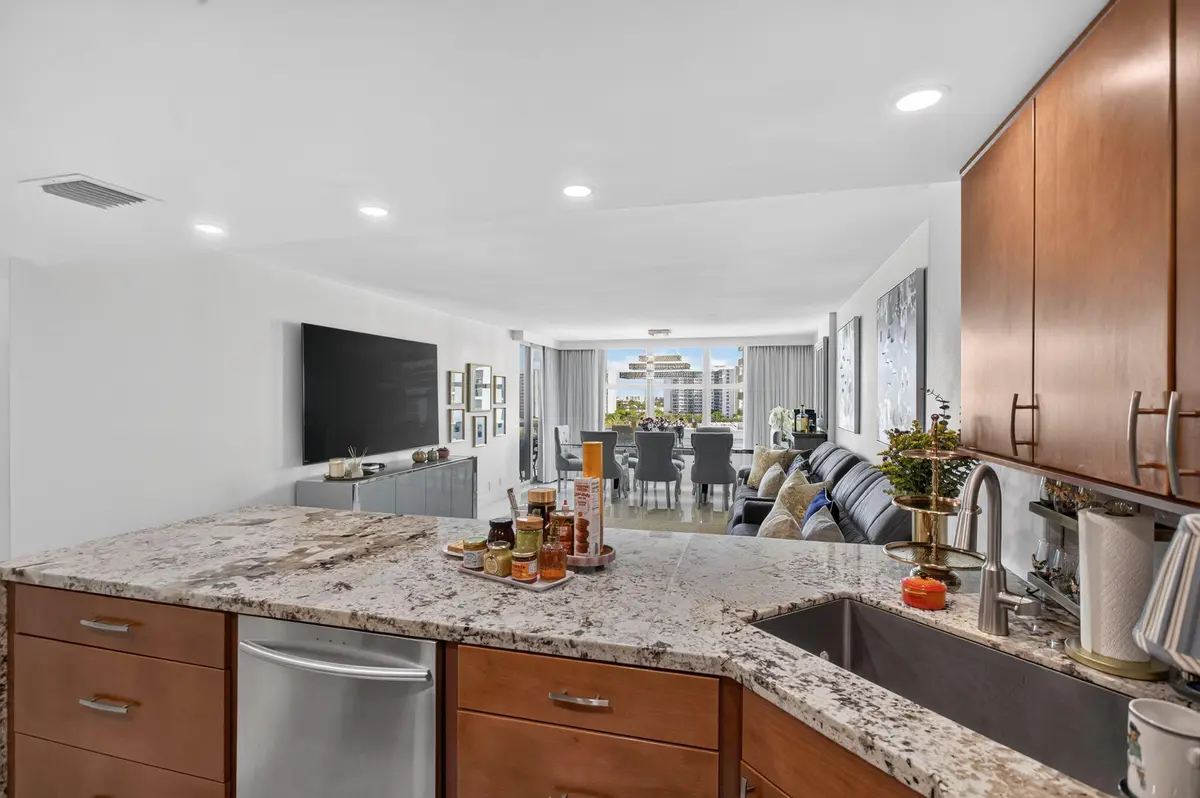 5-web-or-mls-3015-1025 at 3015 N OCEAN Boulevard 8B, Fort Lauderdale