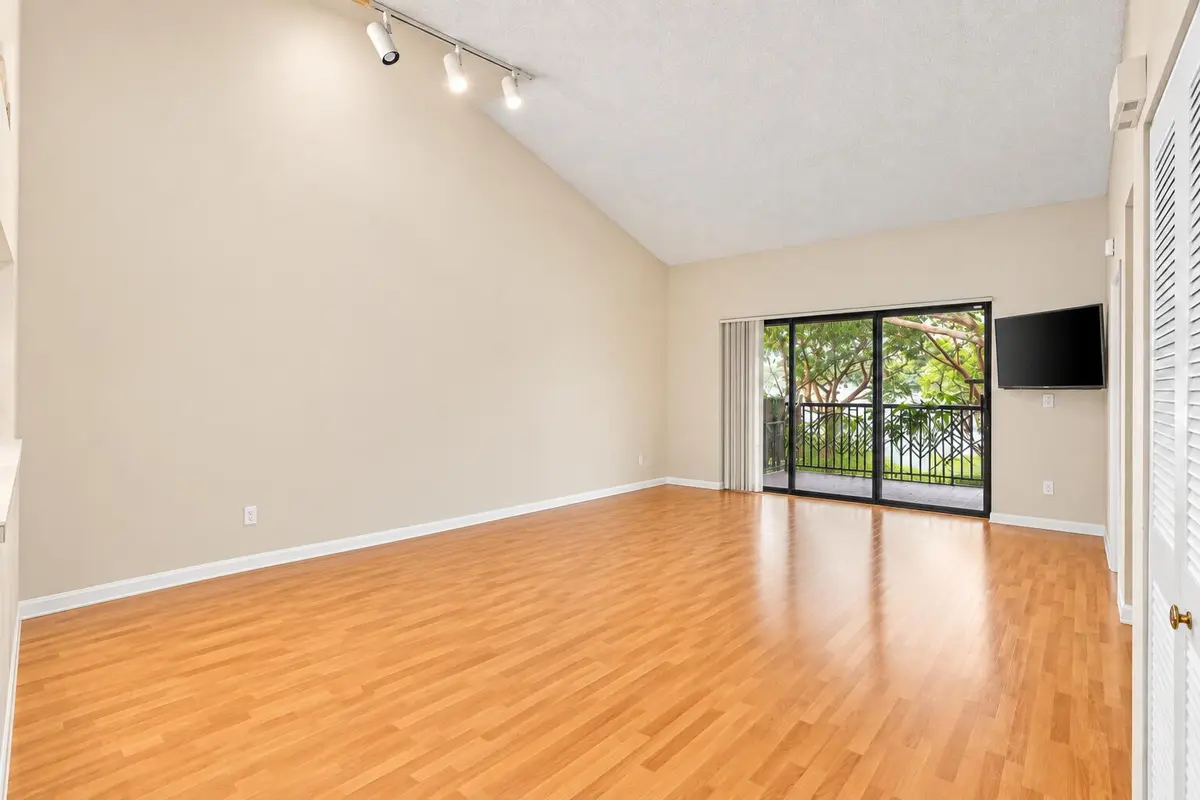 906 Congressional way at 906 CONGRESSIONAL Way 906, Deerfield Beach