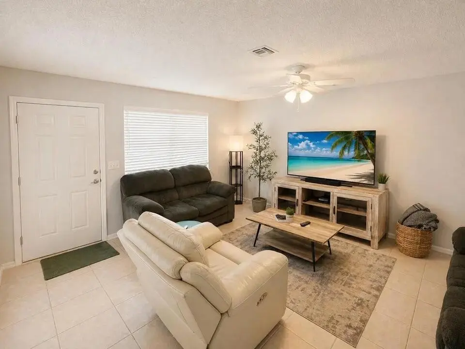 Living Room at 9258 GREEN MEADOWS Way, Palm Beach Gardens