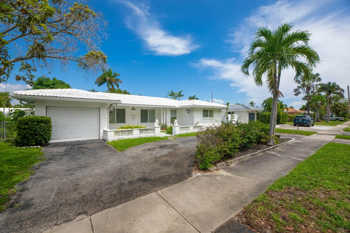 Photo-101 at 1951 NE 59th Place, Fort Lauderdale