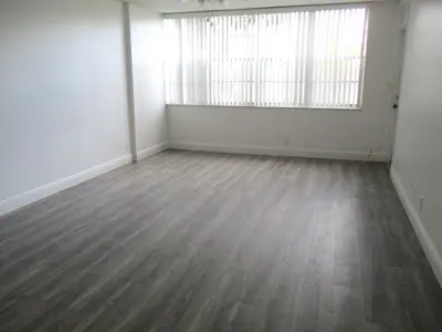 2761 TAFT Street 207, Hollywood – Condominium for rent
