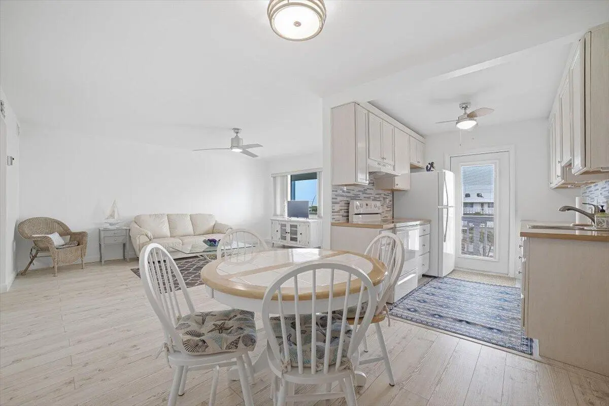 Dining Area at 131 Doolen Court 309, North Palm Beach