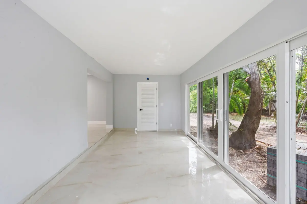 3-web-or-mls-003_0E2A0415 at 2999 NE 2ND Avenue, Boca Raton