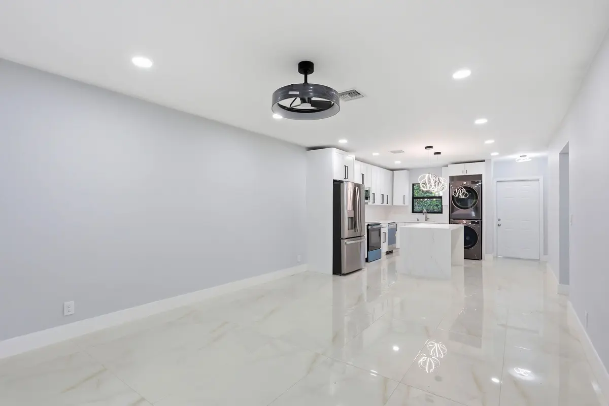 7-web-or-mls-007_0E2A0472 at 2999 NE 2ND Avenue, Boca Raton