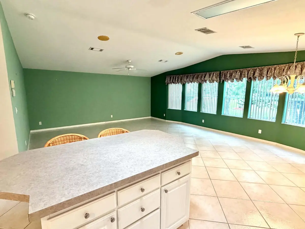 c7e062ab-c5ed-4758-886c-e508b364316c at 8110 9th Hole Drive, Port St. Lucie