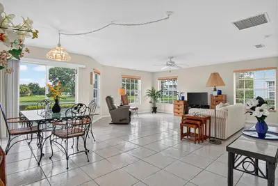 1120 Swan Lake Circle 1402, Port St. Lucie – Condominium for sale
