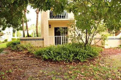 1604 SE Green Acres Circle T103, Port St. Lucie – Condominium for sale