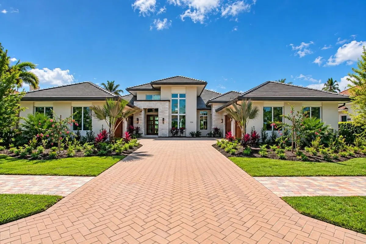 Street View of Home at 104 SE RIO CASARANO, Port St. Lucie