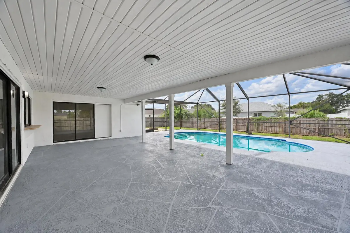 3B369139-B7A2-40F0-BB9F-9D567B04503F at 441 SE Guava Terrace, Port St. Lucie