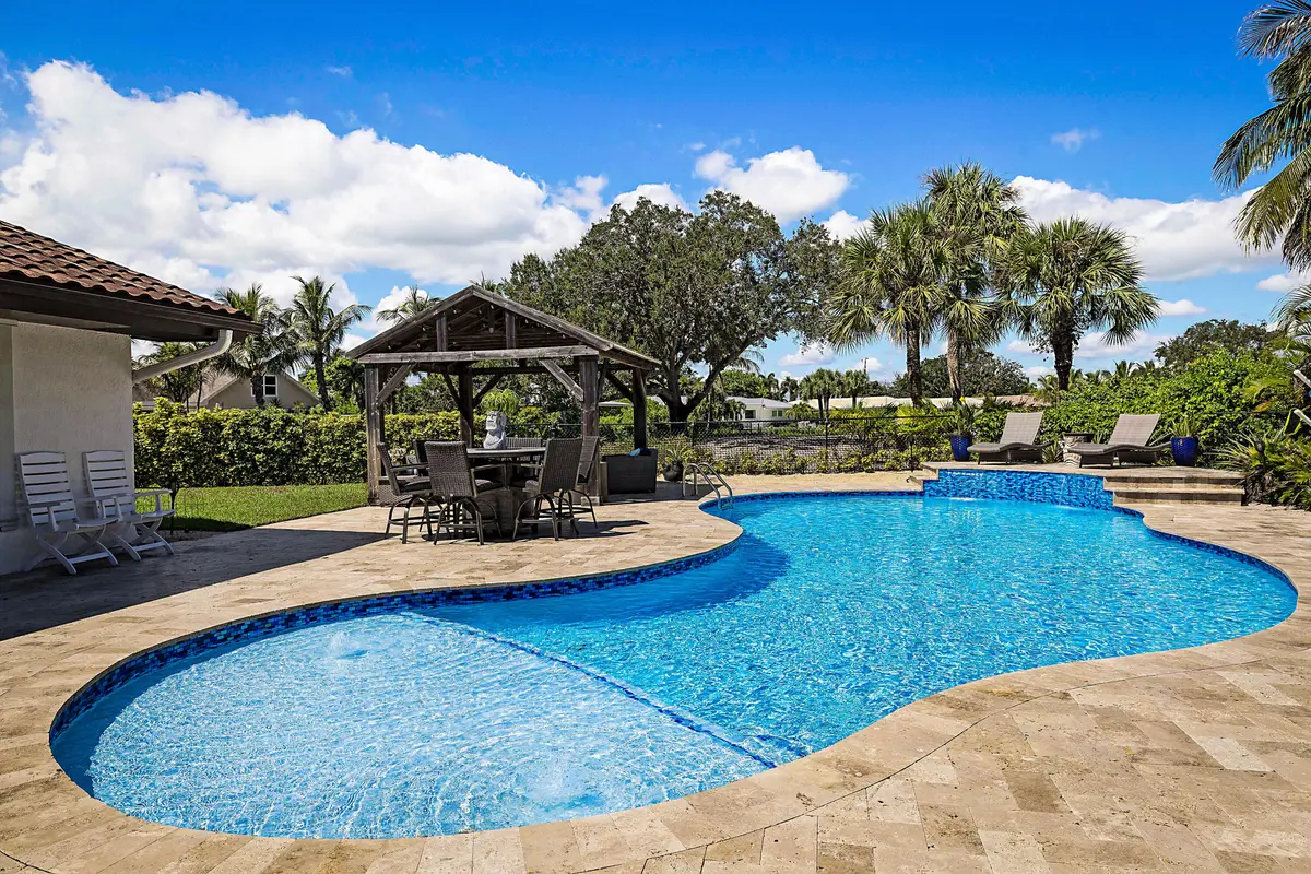 71 Fairview W -42 at 71 FAIRVIEW, Tequesta