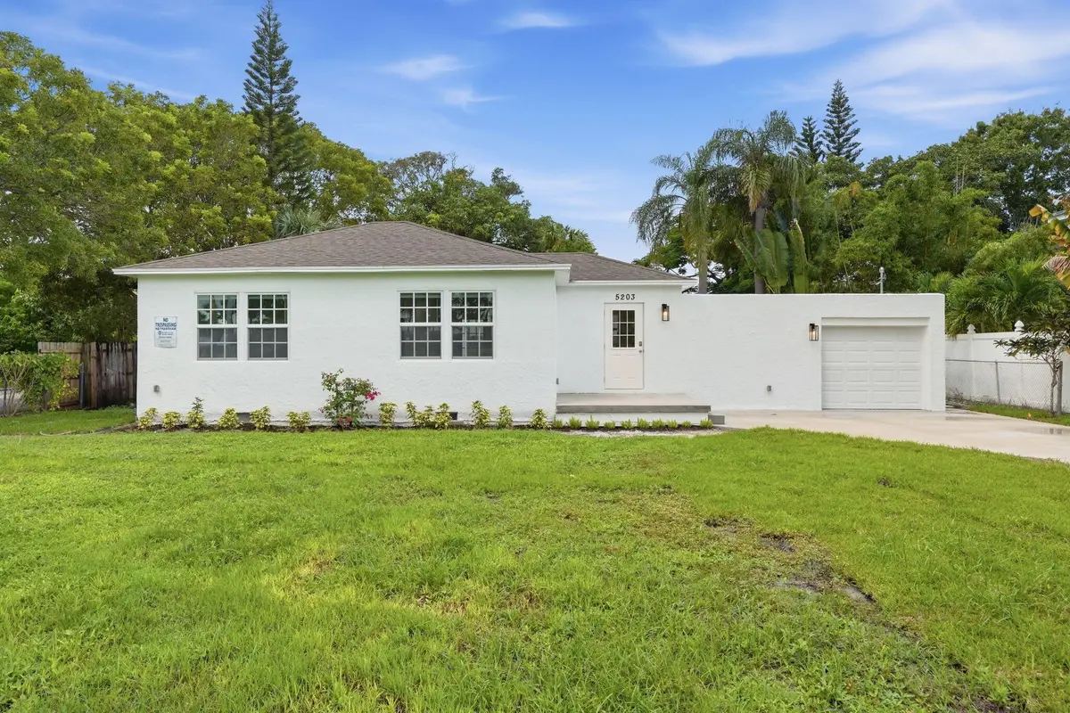 2-web-or-mls-5203_N_Flagler_Dr_07407 at 5203 N FLAGLER Drive, West Palm Beach